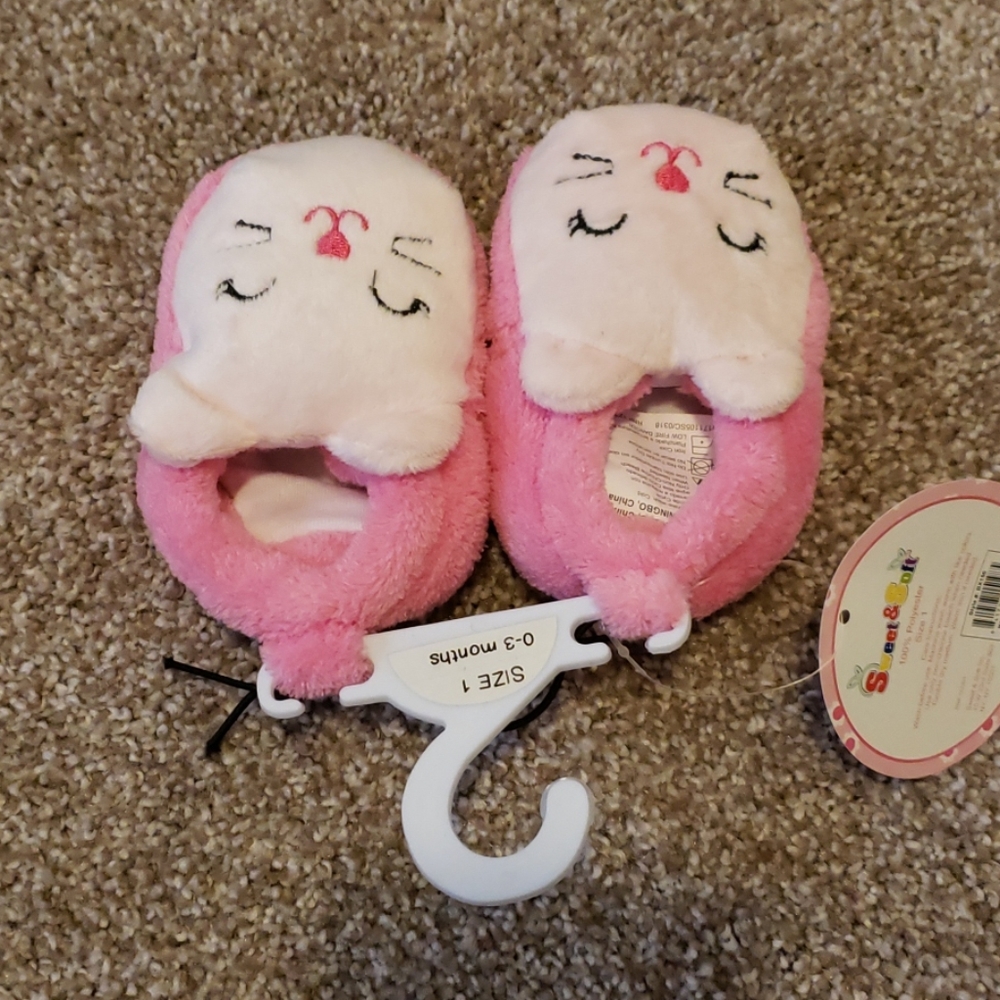 Size 1 cat slippers